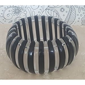 Black and Clear Plastic Wide Stretch Brace